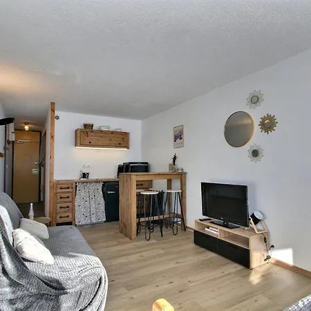 3 Personnes A Aime 2000 Avec Balcon Ensoleille - Fr-1-455-263 Апартаменты